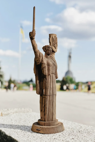 Картонний конструктор "Cartonic 3D Puzzle MOTHER UKRAINE" Батьківщина-Мати (Україна) 4820191133921 фото